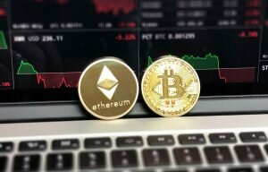 Blockchain technology for smart cities